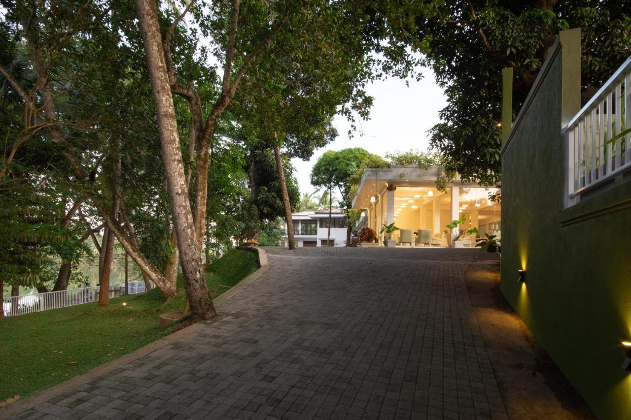 Waters Spring Hotel Kandy Kültér fotó