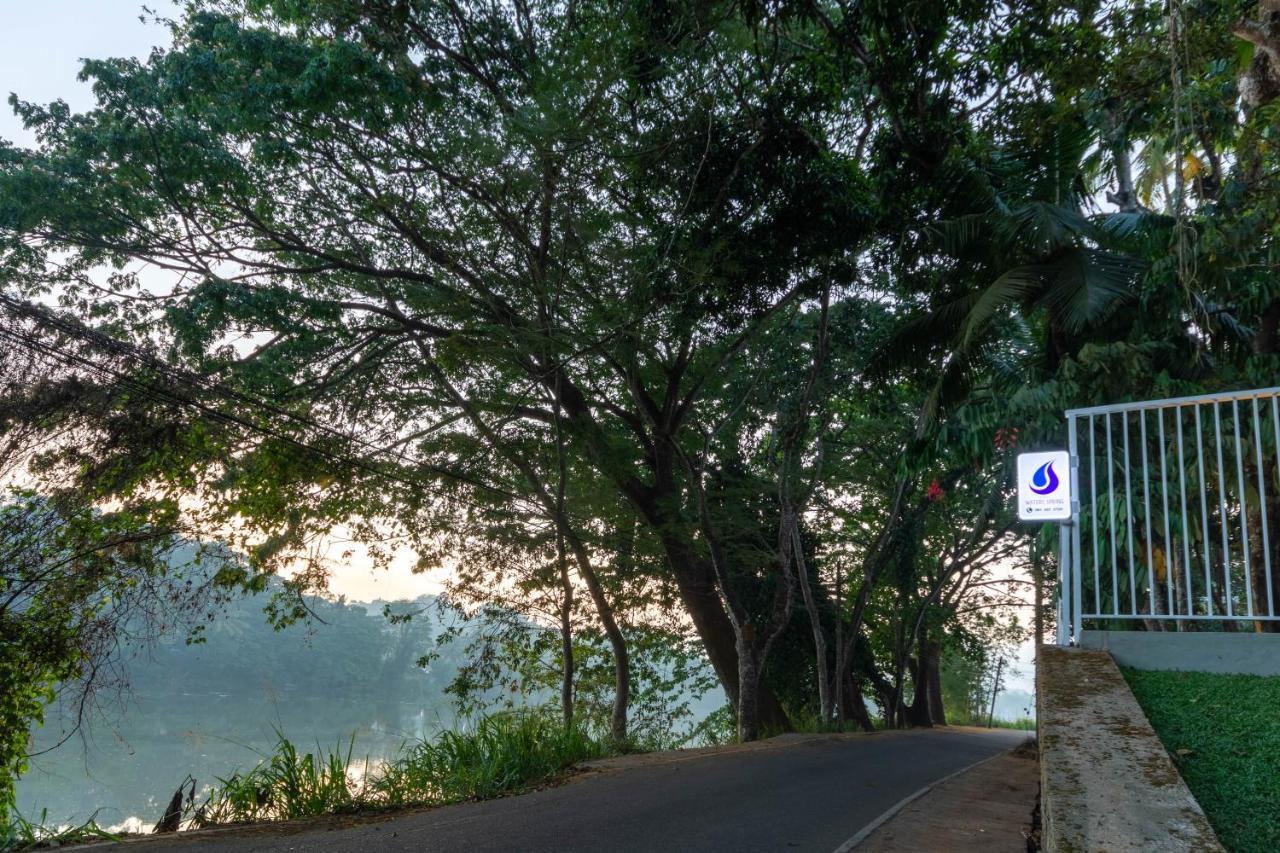 Waters Spring Hotel Kandy Kültér fotó